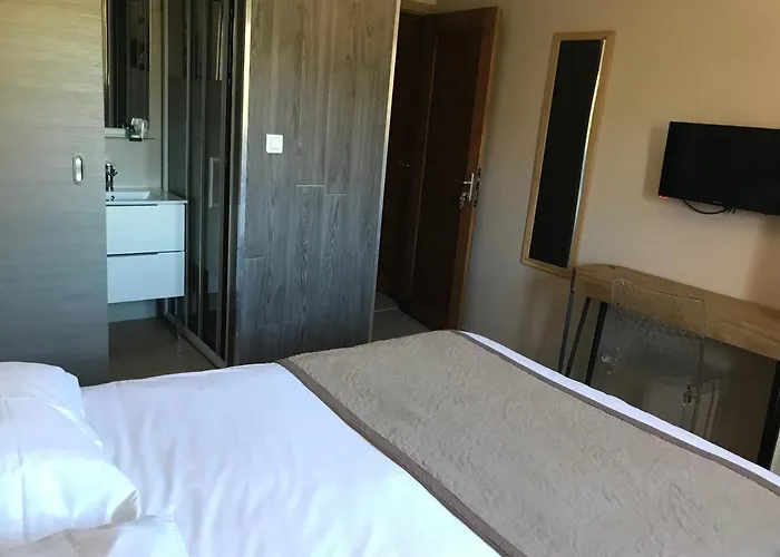 Le Montana Hotell