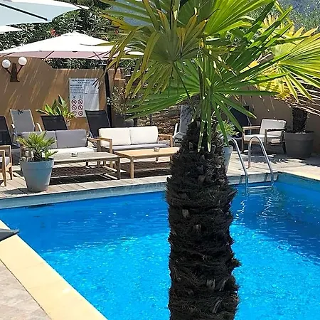 Le Montana Hotel